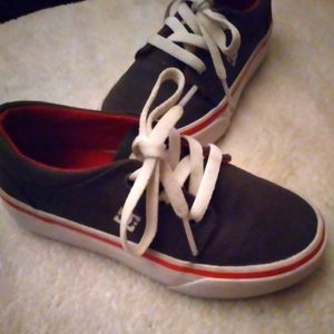 Dc shoes